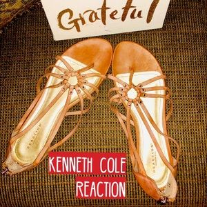 Kenneth Cole Reaction flat ladies sandals
8 1/2M (Smoke Free Home)
